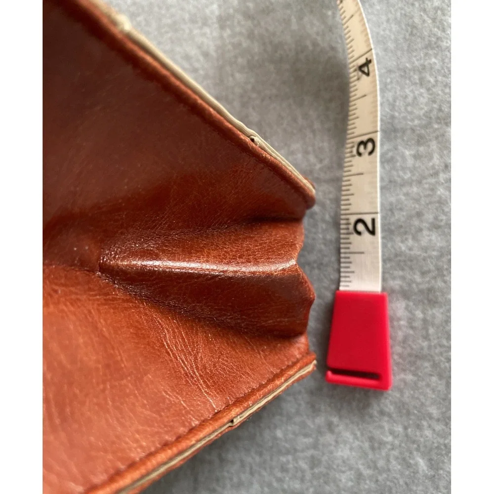 Pouchee wallet has